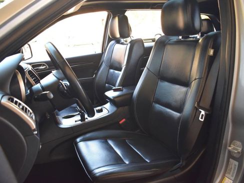Used 2015 Jeep Grand Cherokee Limited w/ Luxury Group II AWD/4WD image 41