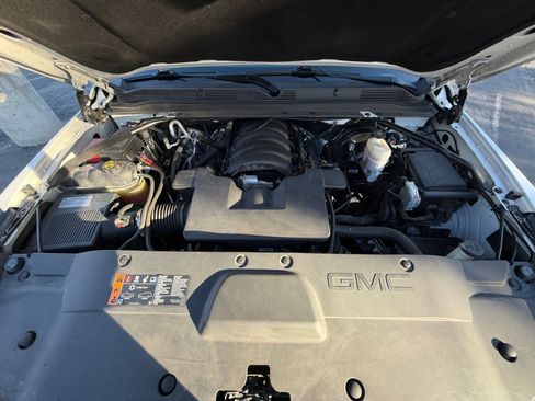 Used 2019 GMC Yukon SLT AWD/4WD image 11