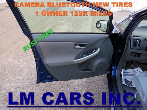 Used 2011 Toyota Prius Three image 18