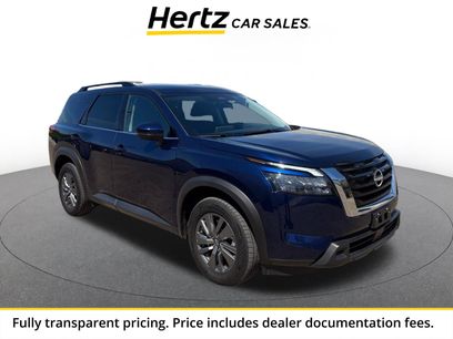 Used 2025 Nissan Pathfinder SV