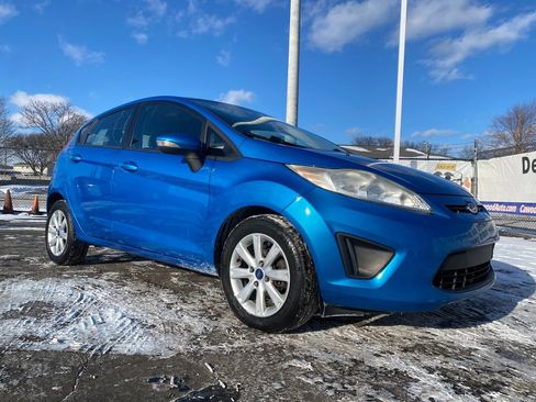 Used 2013 Ford Fiesta SE image 27