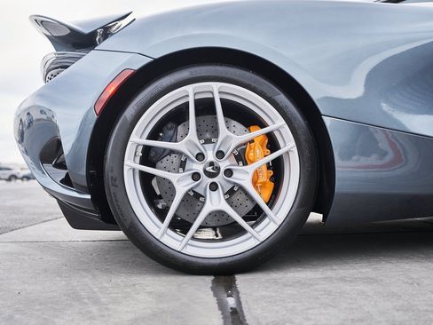 Used 2024 McLaren 750S image 25