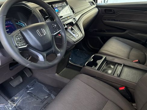 Used 2019 Honda Odyssey EX image 4
