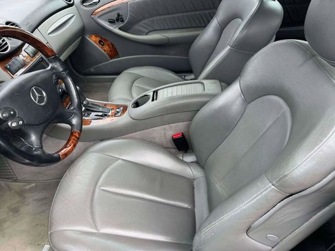 Used 2007 Mercedes-Benz CLK 350 Cabriolet image 8
