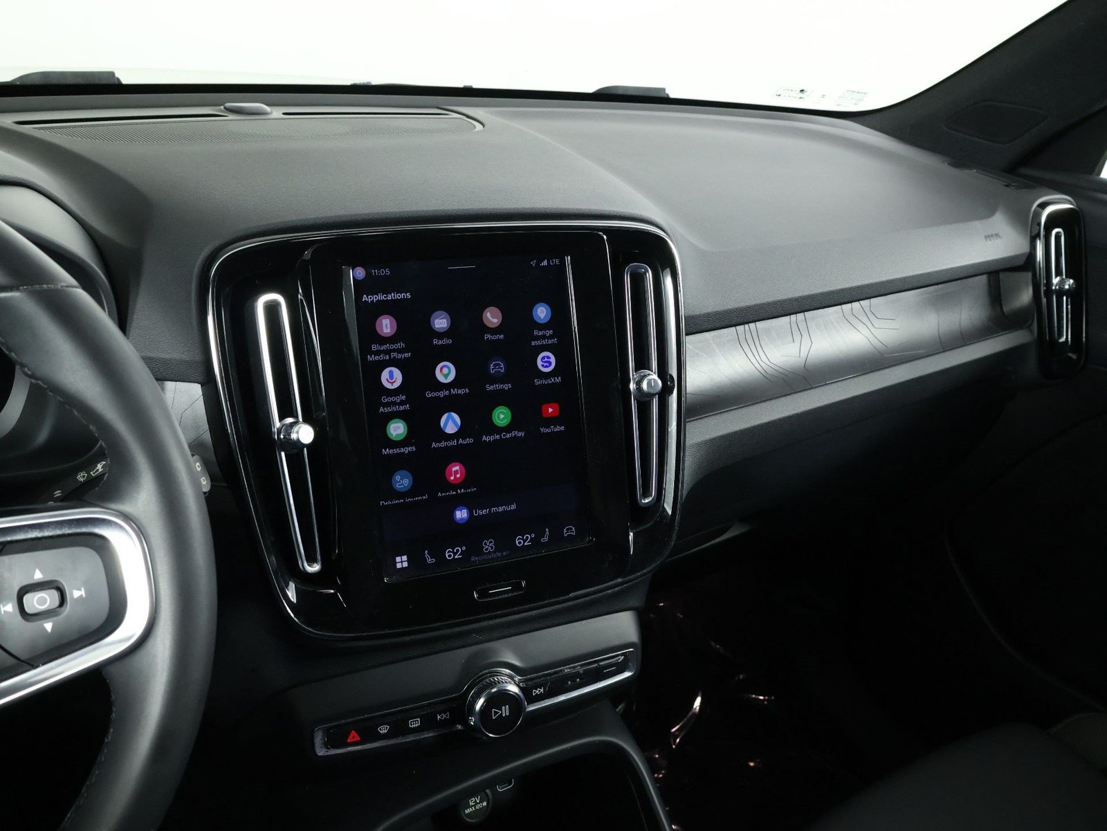 Certified 2023 Volvo XC40 Recharge Core AWD/4WD image 9