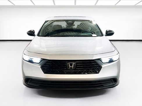 Used 2023 Honda Accord Sport image 2