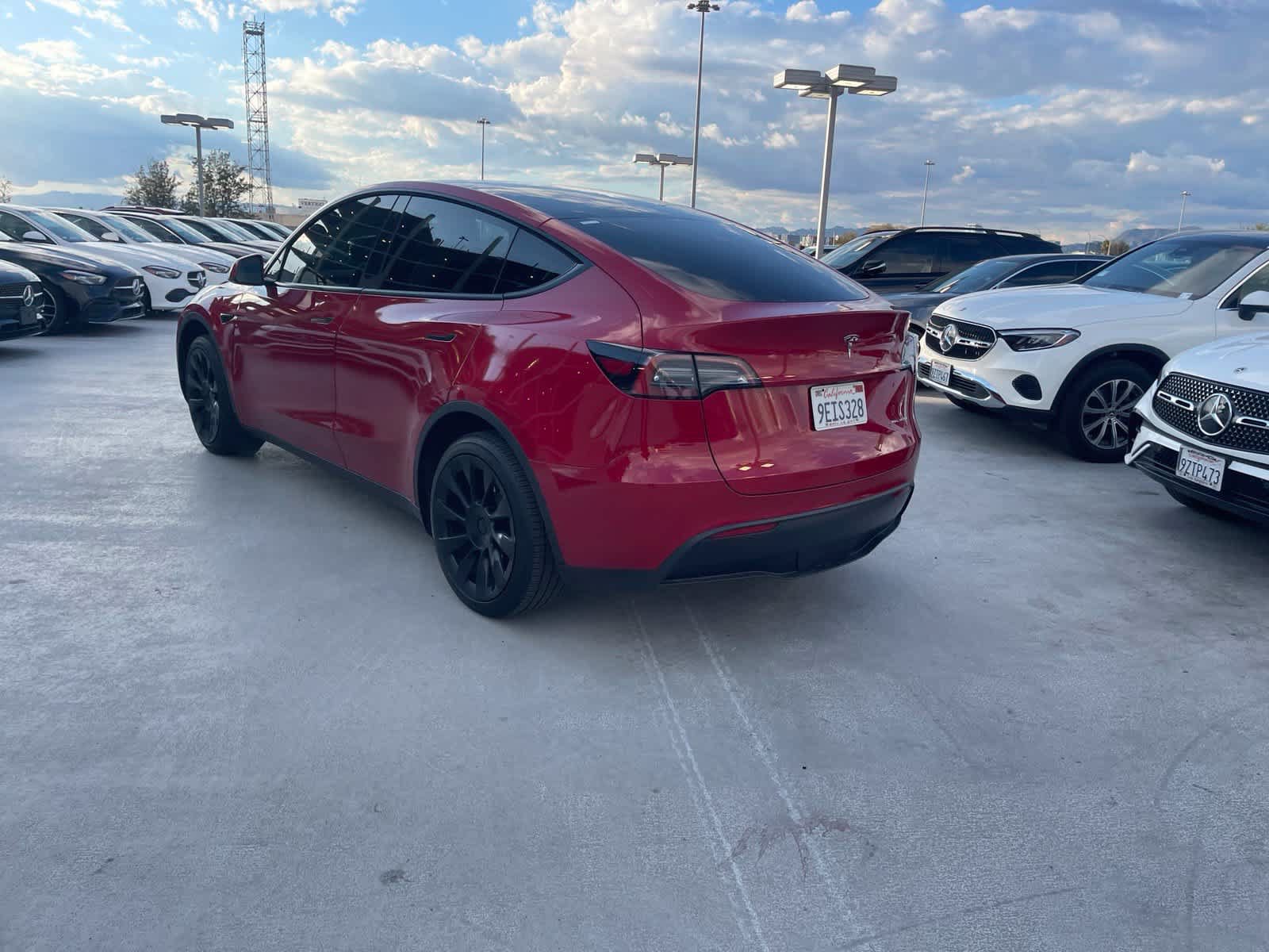Used 2023 Tesla Model Y Long Range AWD/4WD image 4