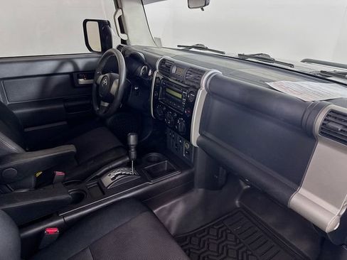 Used 2008 Toyota FJ Cruiser 2WD image 28