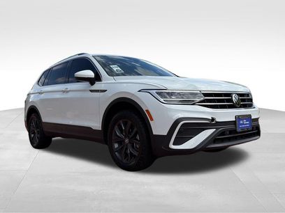 Used 2022 Volkswagen Tiguan SE