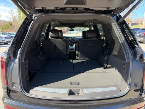 Certified 2023 Cadillac XT6 Sport w/ Technology Package image 8