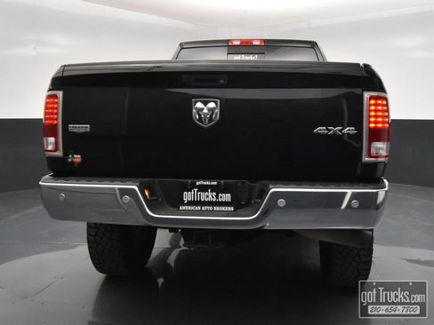 Used 2018 RAM 2500 Laramie w/ Off Road Package AWD/4WD image 6