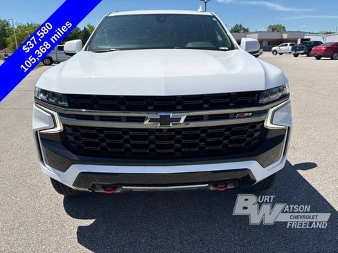 Used 2022 Chevrolet Tahoe Z71 w/ Luxury Package AWD/4WD image 9