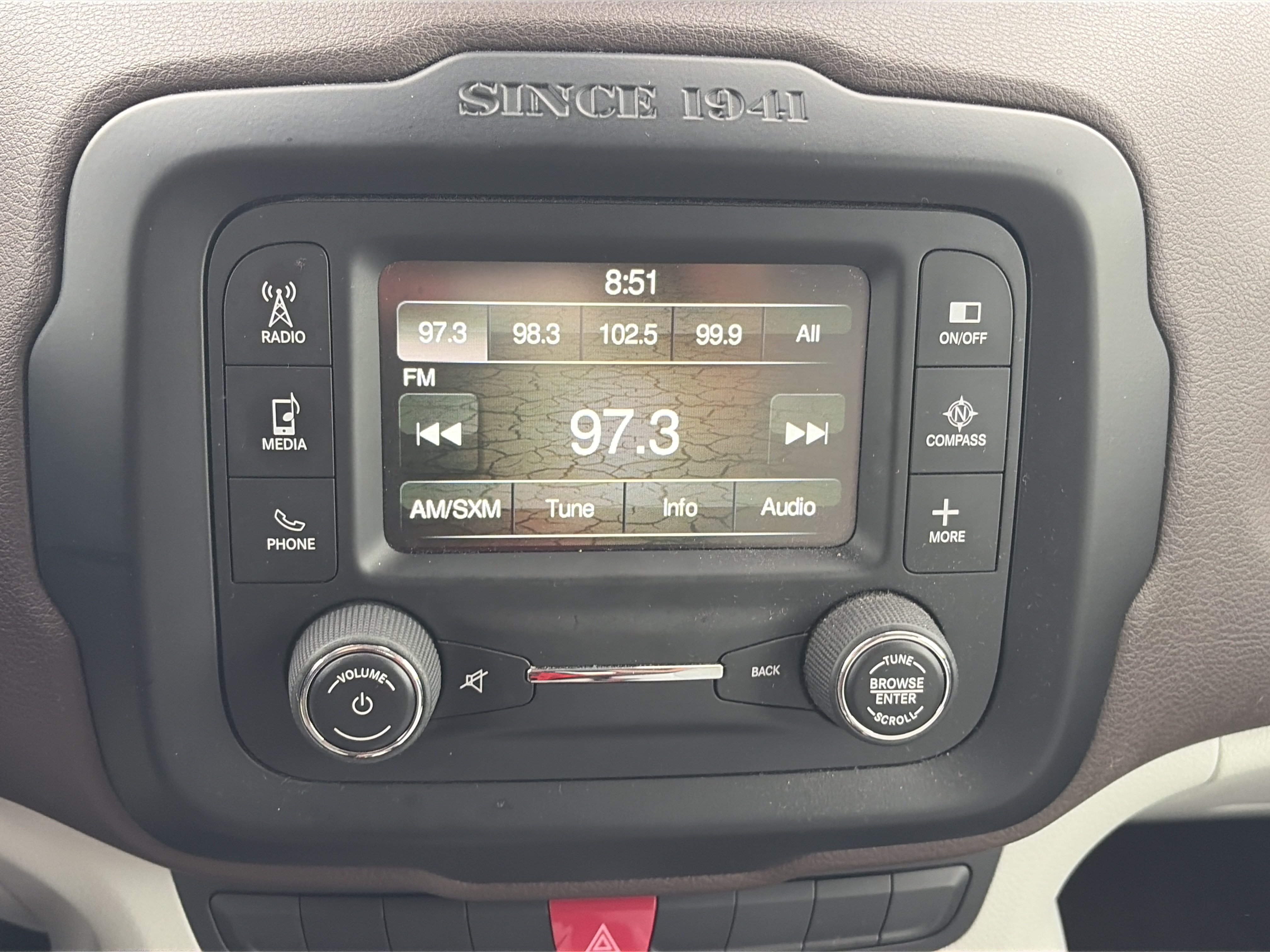 Used 2015 Jeep Renegade Latitude AWD/4WD image 26