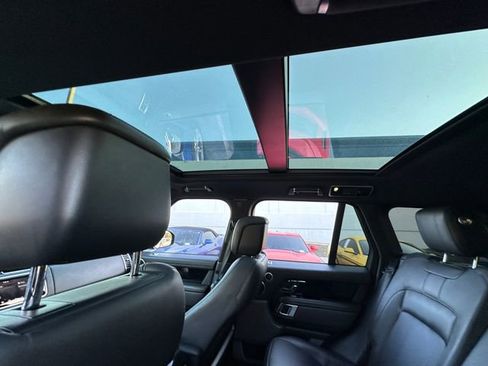 Used 2018 Land Rover Range Rover HSE image 34