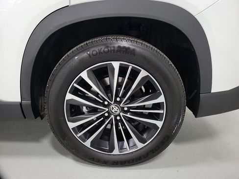 Certified 2024 Toyota Grand Highlander AWD Hybrid image 8