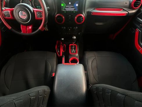 Used 2015 Jeep Wrangler Unlimited Sport w/ Quick Order Package 24S AWD/4WD image 15