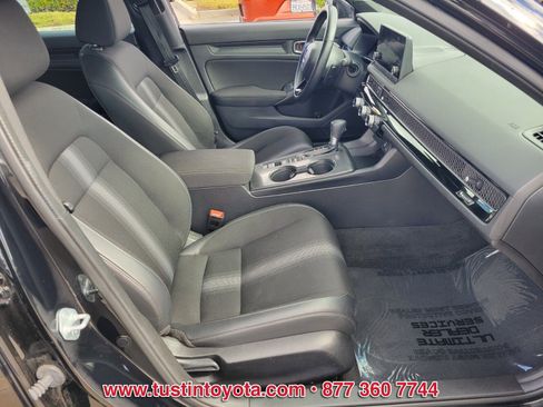 Used 2024 Honda Civic Sport image 14