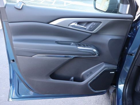 New 2026 Chevrolet Traverse LT w/ Enhanced Driving Package image 3