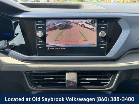 Certified 2023 Volkswagen Taos SE w/ Panoramic Sunroof Package AWD/4WD image 36