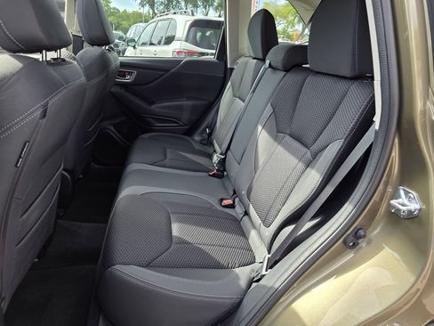 Certified 2023 Subaru Forester Premium AWD/4WD image 16