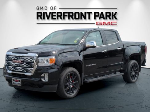 Used 2022 GMC Canyon Denali w/ Denali Black Edition Package AWD/4WD image 7