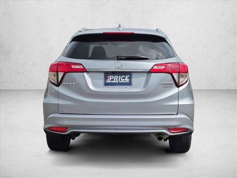 Used 2020 Honda HR-V Touring image 6