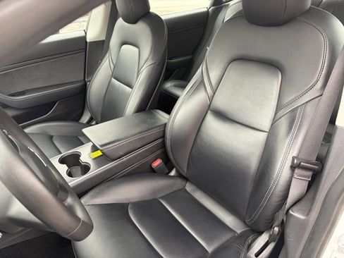 Used 2020 Tesla Model 3 Long Range image 17