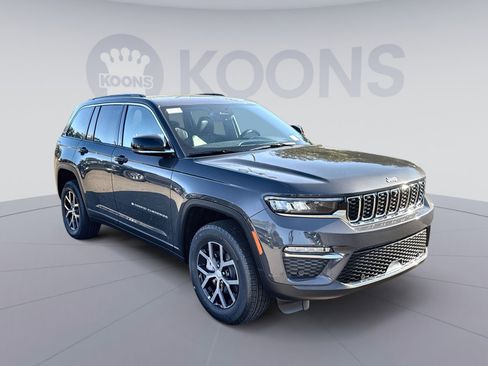 New 2025 Jeep Grand Cherokee Limited w/ Luxury Tech Group II image 10