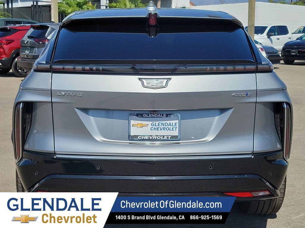 Used 2024 Cadillac Lyriq Luxury RWD image 4