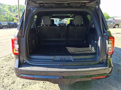 Used 2024 Ford Expedition Max Limited AWD/4WD image 29