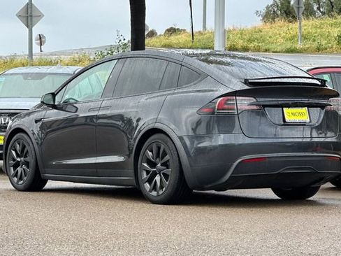 Used 2024 Tesla Model X image 8