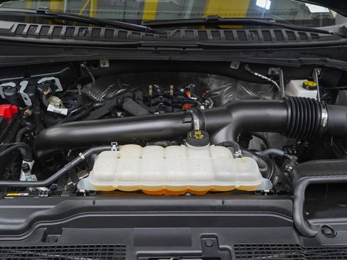 Used 2025 Ford Expedition Max Platinum AWD/4WD image 33