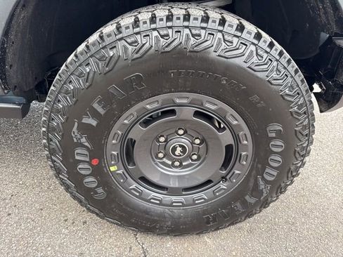 New 2025 Ford Bronco Badlands w/ Sasquatch Package AWD/4WD image 15