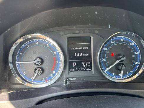 Used 2019 Toyota Corolla LE FWD image 16
