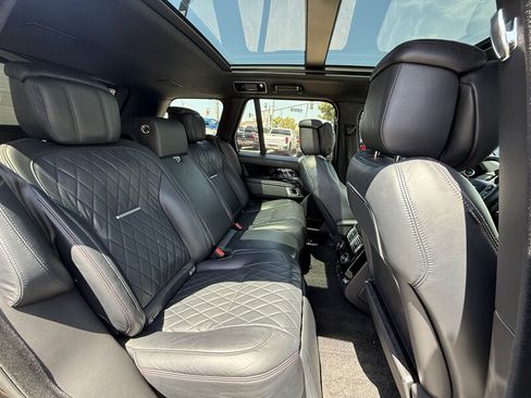 Used 2018 Land Rover Range Rover SV Autobiography Dynamic AWD/4WD image 36