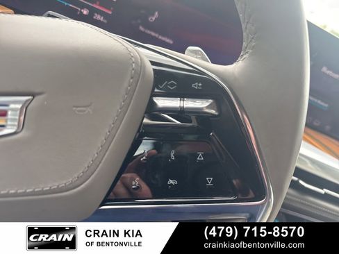 Used 2025 Cadillac Escalade Sport Platinum w/ LPO, ONYX Package AWD/4WD image 20