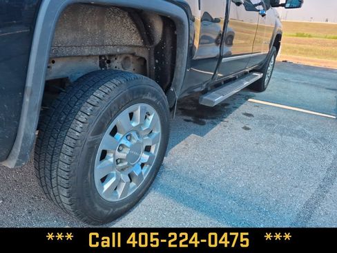 Used 2017 GMC Sierra 2500 Denali w/ Duramax Plus Package AWD/4WD image 12