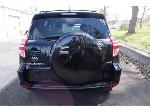 Used 2010 Toyota RAV4 Limited image 5