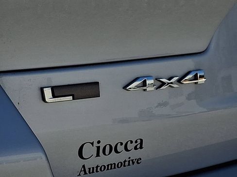 Used 2022 Jeep Grand Cherokee L Limited AWD/4WD image 32