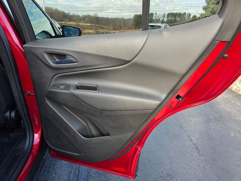 Used 2022 Chevrolet Equinox LT image 22
