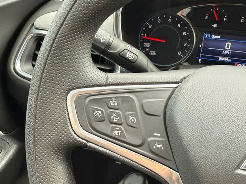 Used 2023 Chevrolet Equinox LT image 29