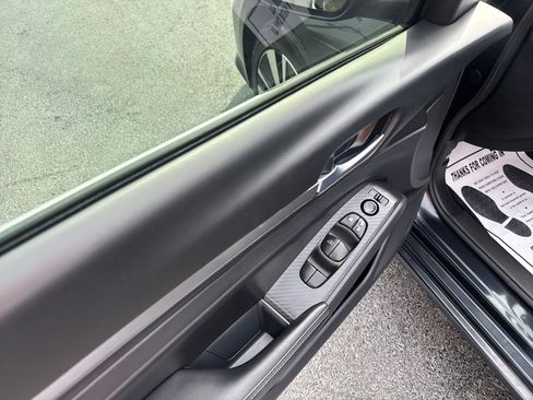 Used 2022 Nissan Altima 2.5 SV image 11