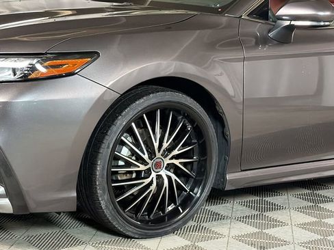 Used 2022 Toyota Camry XSE w/ Navigation Upgrade Package image 4