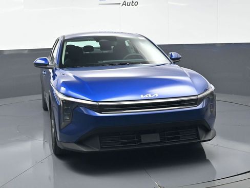 New 2026 Kia K4 FWD image 3