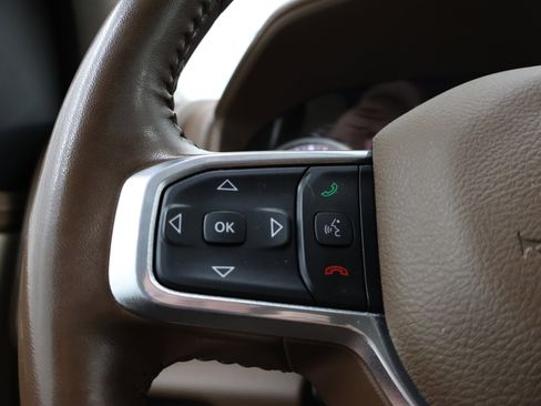 Used 2022 RAM 1500 Laramie AWD/4WD image 15