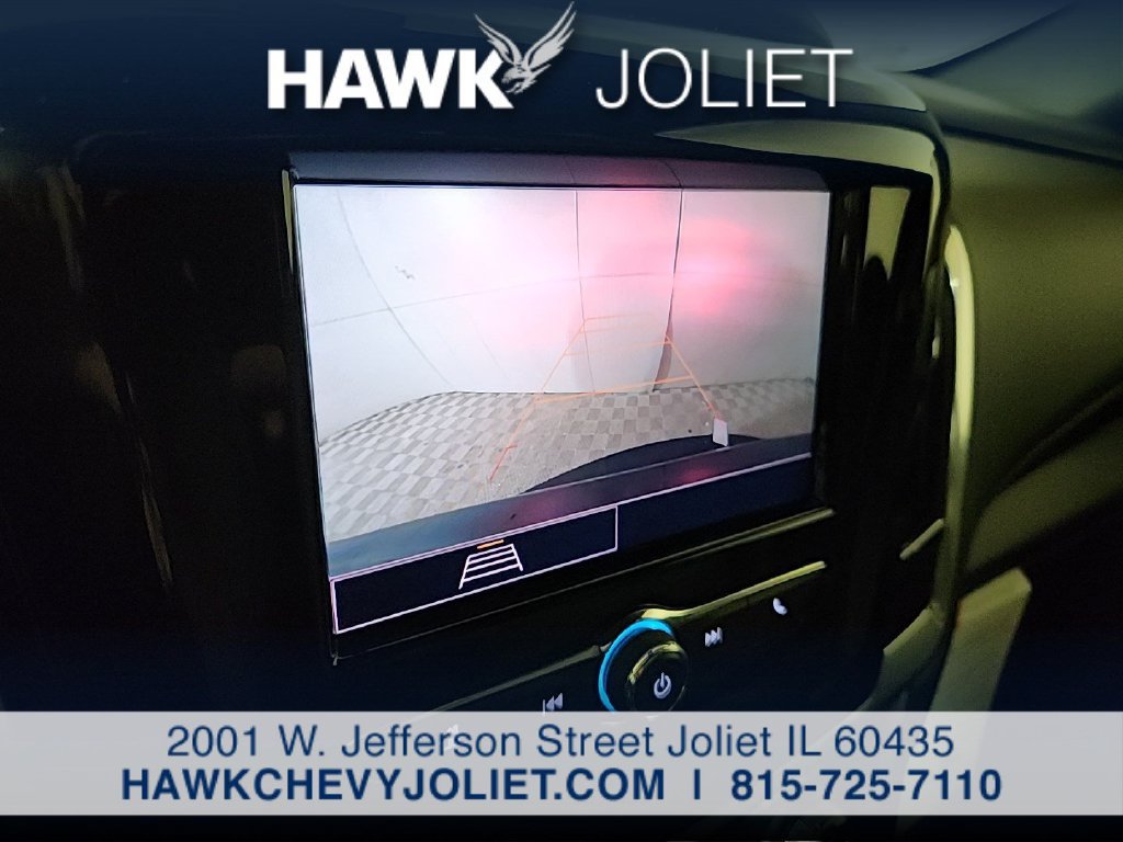 Used 2023 Chevrolet Traverse LT FWD image 17