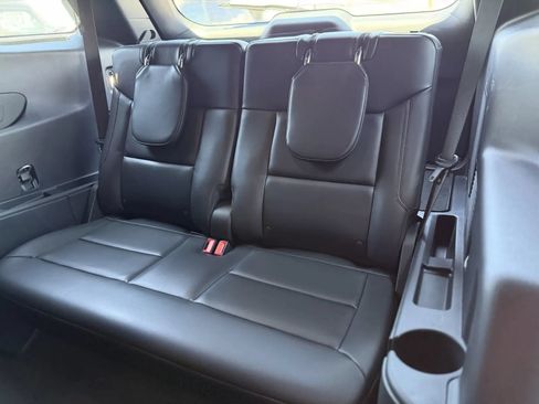 Used 2025 Ford Explorer ST AWD/4WD image 17