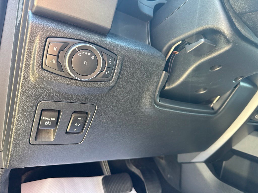 Used 2019 Ford F150 XLT w/ Equipment Group 302A Luxury AWD/4WD image 13