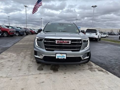 Certified 2025 GMC Acadia Elevation image 8