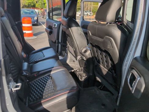 Used 2020 Jeep Gladiator Rubicon image 13